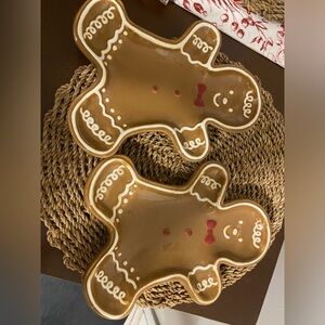Gingerbread man plates